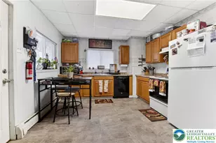 119 School St, Catasauqua, PA 18032 - Photo 4