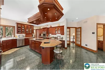 845 Mallard Drive, Whitehall Twp, PA 18052 - Photo 12