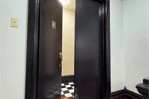 111 N 5th St, Allentown City, PA 18102 - Photo 4