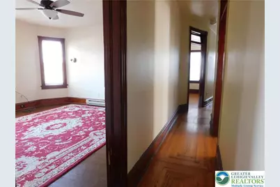 300 S 9th Street #2/upstairs, Lehighton Boro, PA 18235 - Photo 10