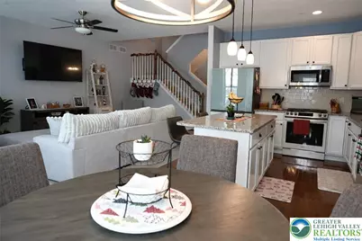 560 Gray Feather Way, Upper Macungie Township, PA 18104 - Photo 6