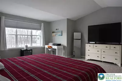 560 Gray Feather Way, Upper Macungie Township, PA 18104 - Photo 12