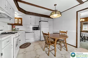 324 Limestone St, Catasauqua Boro, PA 18032 - Photo 10