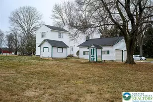 3831 Peach Dr, Lehigh Township, PA 18038 - Photo 4