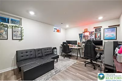 4910 Brookside Court, Coopersburg Boro, PA 18036 - Photo 4