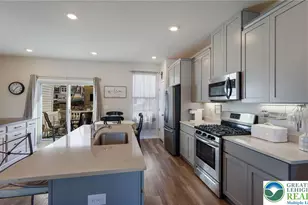 4906 Brookside Ct, Coopersburg Boro, PA 18036 - Photo 8