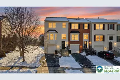 347 S Oak Street, Freemansburg Boro, PA 18017 - Photo 1