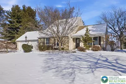 9 Kensington Circle, Allen Township, PA 18067 - Photo 1