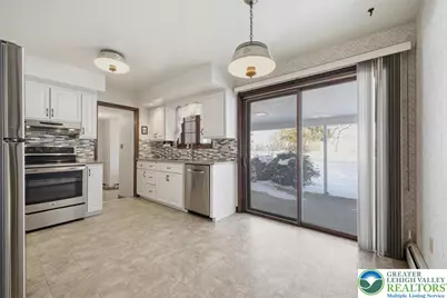 9 Kensington Circle, Allen Township, PA 18067 - Photo 10