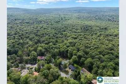 1533 Black Birch Way, Coolbaugh Twp, PA 18466 - Photo 10