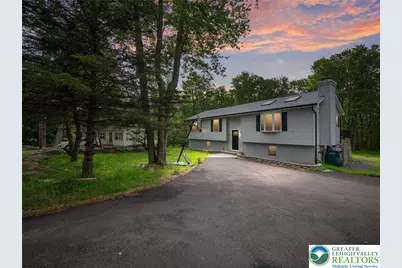 1533 Black Birch Way, Coolbaugh Twp, PA 18466 - Photo 2