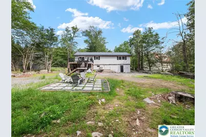 1533 Black Birch Way, Coolbaugh Twp, PA 18466 - Photo 4