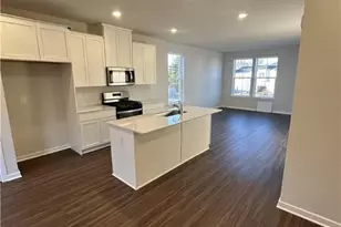 7700 Clayton Ave, Upper Saucon Township, PA 18036 - Photo 4