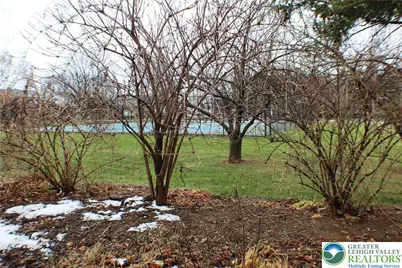 1925 Troxell Street, Hanover Twp, PA 18109 - Photo 12