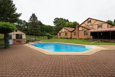 1501 Detweiler Avenue, Hellertown Boro, PA 18055 - Photo 4