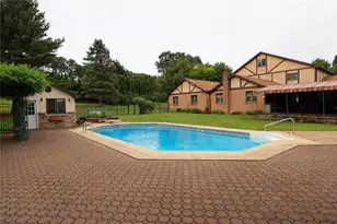 1501 Detweiler Ave, Hellertown Boro, PA 18055 - Photo 4