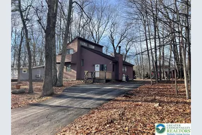 15 Hilltop Circle, Middle Smithfield, PA 18302 - Photo 1