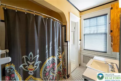 309 N 10th Street, Easton, PA 18042 - Photo 20