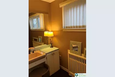 309 N 10th Street, Easton, PA 18042 - Photo 16