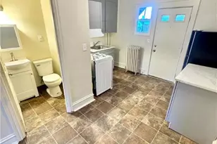 31 N 12th St, Allentown City, PA 18101 - Photo 4