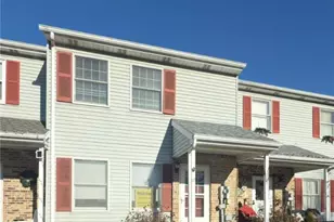 17 Fort Lee Ct, Forks Twp, PA 18040 - Photo 2