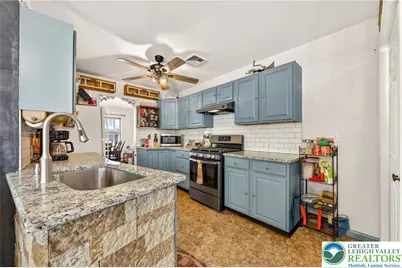 124 Garibaldi Avenue, Roseto Boro, PA 18013 - Photo 12