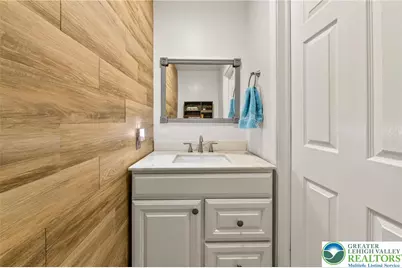 124 Garibaldi Avenue, Roseto Boro, PA 18013 - Photo 24