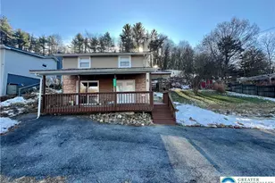 3790 Redbud Dr, Lehigh Township, PA 18067 - Photo 1