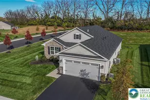 4214 Mimosa Ln, Whitehall Twp, PA 18052 - Photo 2