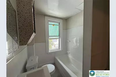 146 E Center #2, Nesquehoning Boro, PA 18240 - Photo 8