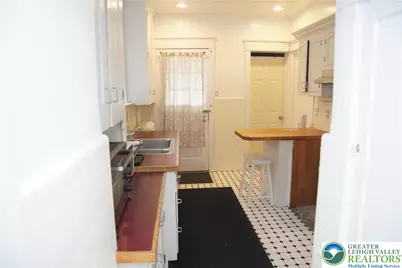 1831 Hamilton, Allentown, PA 18104 - Photo 26