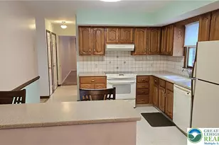 611 Buckingham Dr, Northampton Boro, PA 18067 - Photo 6