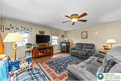 826 E Wayne Avenue, Allentown City, PA 18103 - Photo 8