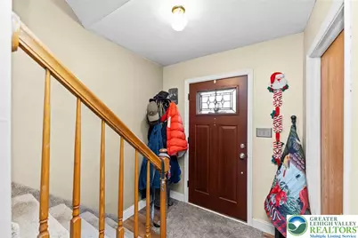 826 E Wayne Avenue, Allentown City, PA 18103 - Photo 4