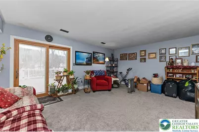 826 E Wayne Avenue, Allentown City, PA 18103 - Photo 6