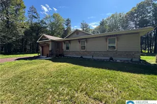 52 Tanglewood Dr, Penn Forrest, PA 18210 - Photo 2