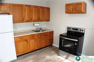 353 N 6th St, Lehighton, PA 18235 - Photo 6