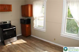 353 N 6th St, Lehighton, PA 18235 - Photo 8