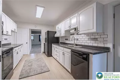 2386 Washington Avenue, Northampton Boro, PA 18067 - Photo 10