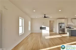 464 Long Lane Rd, Lehigh Township, PA 18088 - Photo 8