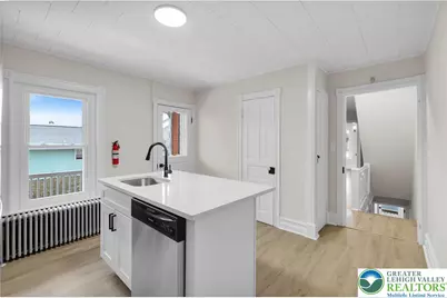 109 N 6th Street #2nd Floor, Emmaus Boro, PA 18049 - Photo 14