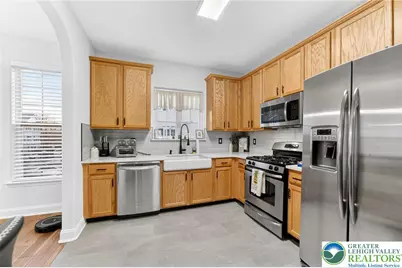 344 Shannon Court, Lopatcong Township, NJ 08865 - Photo 10