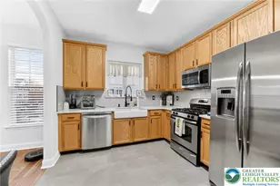 344 Shannon Ct, Lopatcong Township, NJ 08865 - Photo 10