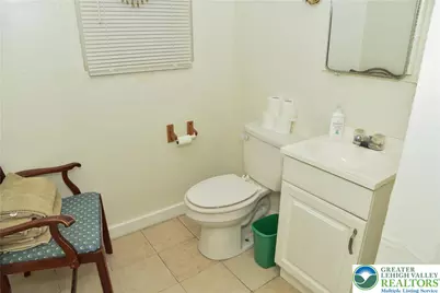 522 S 1st #SF, Bangor Boro, PA 18013 - Photo 8