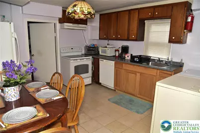 522 S 1st #SF, Bangor Boro, PA 18013 - Photo 4