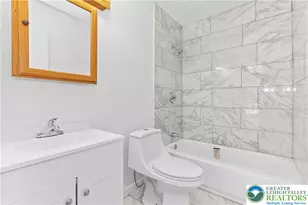 6522 Runnymead Ln, Coolbaugh Twp, PA 18466 - Photo 16