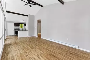 6522 Runnymead Ln, Coolbaugh Twp, PA 18466 - Photo 6