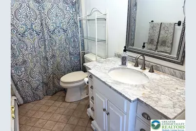 9 W Jewel Street, Roseto Boro, PA 18013 - Photo 18