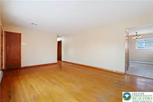 442 Avon St, Palmer Twp, PA 18045 - Photo 6