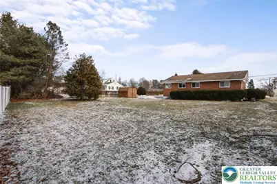 442 Avon Street, Palmer Twp, PA 18045 - Photo 2